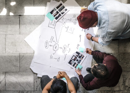 Business people brainstorming content logistics